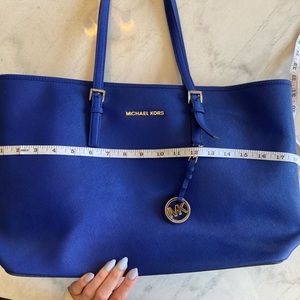 Michael Kors - large blue bag